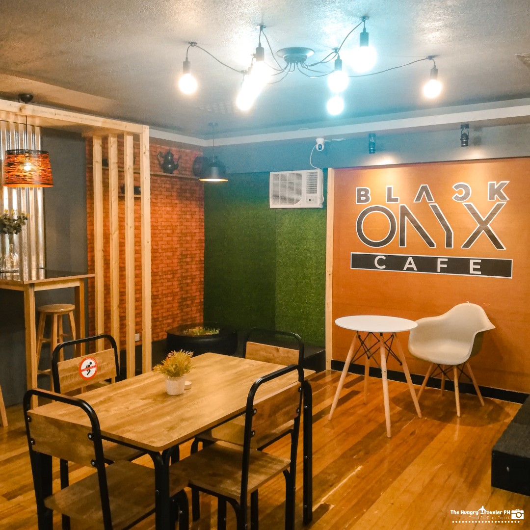 black onyx cafe